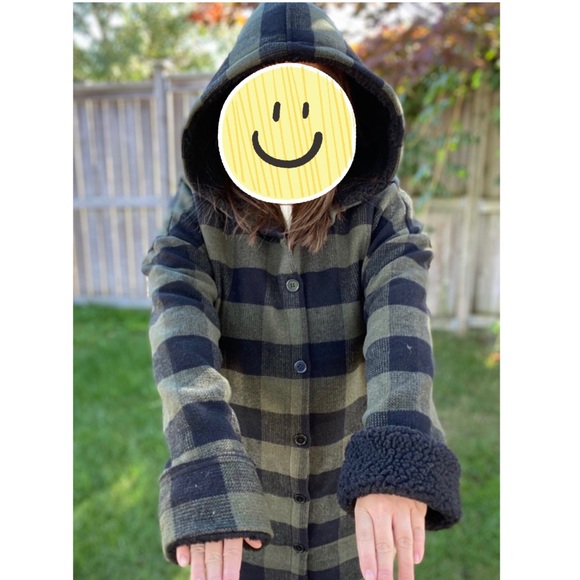 SOLD Coatagin - Picture 8 of 8